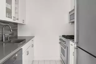 200 Riverside Blvd, New York City, NY 10069 - Photo 4