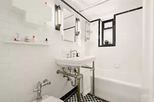 405 W 23rd St, New York City, NY 10011 - Photo 6