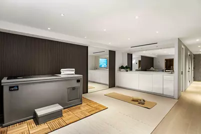 122 Waverly Place, New York, NY 10011 - Photo 32