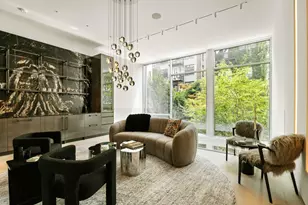 122 Waverly Pl, New York, NY 10011 - Photo 10