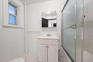 249 W 102nd St, New York City, NY 10025 - Photo 10