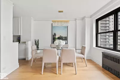 205 W End Avenue #10B, New York, NY 10023 - Photo 4