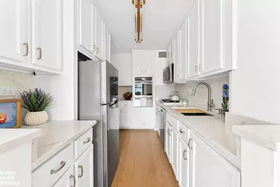 205 W End Avenue #10B, New York, NY 10023 - Photo 6