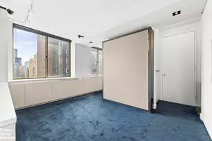 236 E 47th St, New York City, NY 10017 - Photo 34