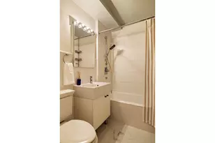 201 W 16th St, New York City, NY 10011 - Photo 6
