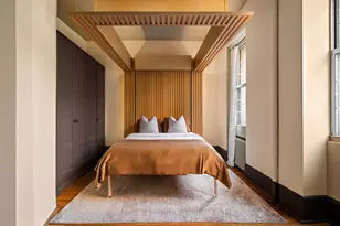 207 W 21st St, New York City, NY 10011 - Photo 4