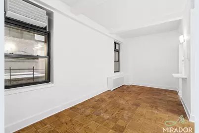 132 E 45th Street #3H, New York, NY 10017 - Photo 1