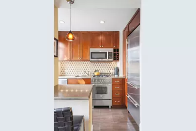 333 W 56th Street #2L, New York, NY 10019 - Photo 6
