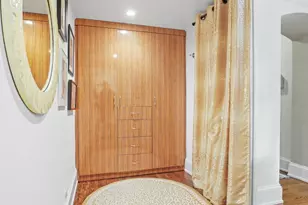 333 W 56th St, New York City, NY 10019 - Photo 12