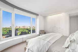 200 Central Park S, New York City, NY 10019 - Photo 10