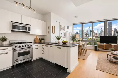 46-30 Center Boulevard #404, Long Island City, NY 11109 - Photo 1