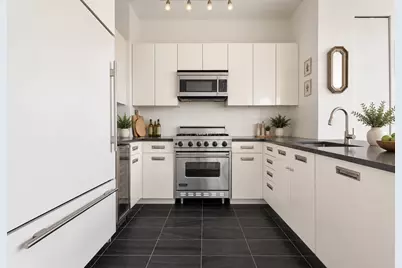 46-30 Center Boulevard #404, Long Island City, NY 11109 - Photo 2