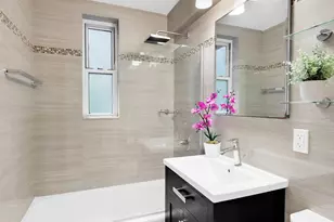 302 E 88th St, New York City, NY 10128 - Photo 4