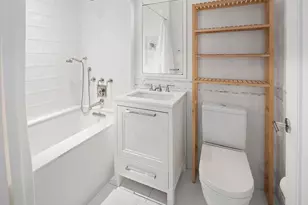 235 W 75th St, New York, NY 10023 - Photo 8