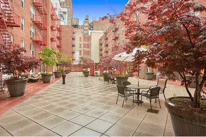25 W 13th Street #5FN, New York, NY 10011 - Photo 10