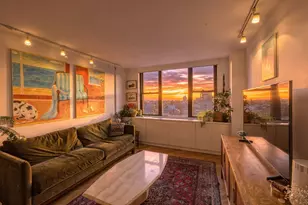201 E 17th St, New York City, NY 10003 - Photo 2