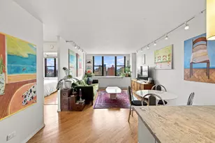 201 E 17th St, New York City, NY 10003 - Photo 4