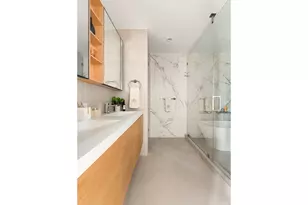 76 W 105th St, New York City, NY 10025 - Photo 16