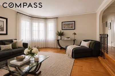 225 E 74th Street #2B, New York City, NY 10021 - Photo 2