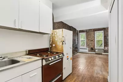 92 Horatio Street #4S, New York City, NY 10014 - Photo 2