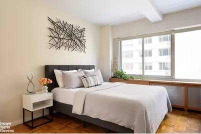 240 E 55th Street #6D, New York, NY 10022 - Photo 2