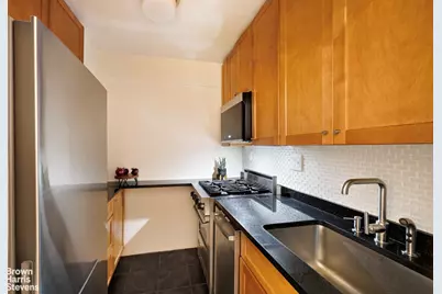 240 E 55th Street #6D, New York, NY 10022 - Photo 6