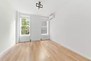 206 E 75th St, New York City, NY 10021 - Photo 4