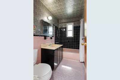 1263 E 222nd Street, New York City, NY 10469 - Photo 10