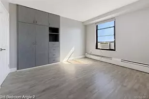 61-25 98th St, New York City, NY 11374 - Photo 22