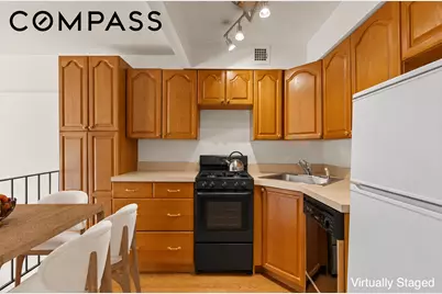 211 Thompson Street #2F, New York City, NY 10012 - Photo 4