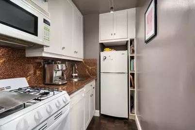 310 E 70th Street #5J, New York City, NY 10021 - Photo 8