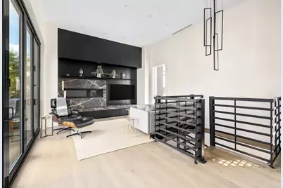 252 W 30th Street #PH15, New York City, NY 10001 - Photo 4
