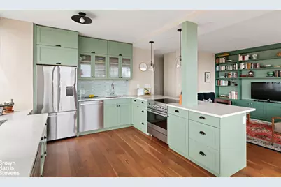 300 E 85th Street #3205, New York City, NY 10028 - Photo 2