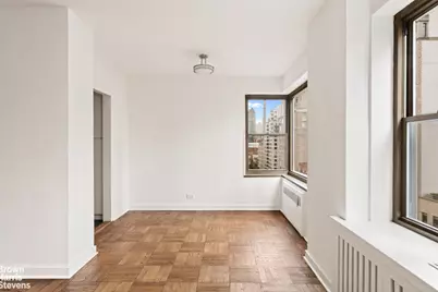 55 E End Avenue #10J, New York City, NY 10028 - Photo 6
