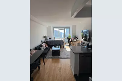 4545 Center Boulevard #3714, New York City, NY 11101 - Photo 1