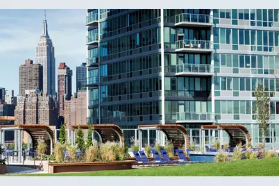 4545 Center Boulevard #3714, New York City, NY 11101 - Photo 12