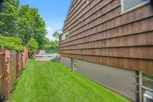 146-45 13th Ave, Whitestone, NY 11357 - Photo 26