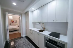 160 Central Park S, New York City, NY 10019 - Photo 4