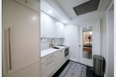 160 Central Park S #1218, New York City, NY 10019 - Photo 6