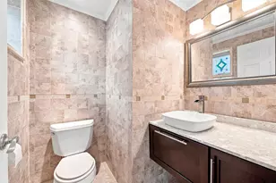 117 President St, New York City, NY 11231 - Photo 8