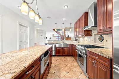 117 President Street, New York City, NY 11231 - Photo 2