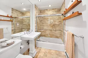 127 4th Pl, New York City, NY 11231 - Photo 6