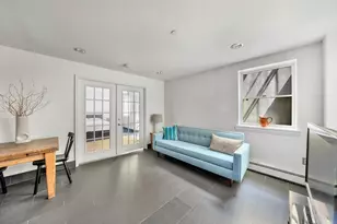 127 4th Pl, New York City, NY 11231 - Photo 8