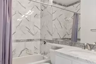 500 W 43rd St, New York City, NY 10036 - Photo 6