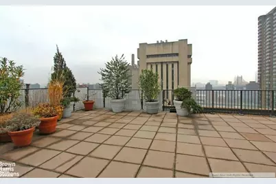 1175 York Avenue #15H, New York, NY 10065 - Photo 12