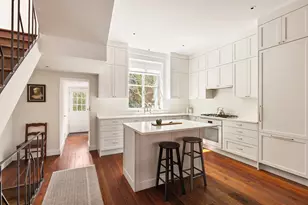 362 W 19th St, New York City, NY 10011 - Photo 2