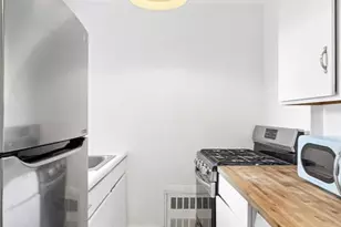 317 E 3rd St, New York, NY 10009 - Photo 4