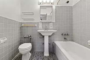 185 Prospect Park Southwest, Brooklyn, NY 11218 - Photo 16