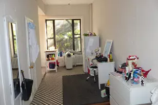 318 W 106th St, New York City, NY 10025 - Photo 8