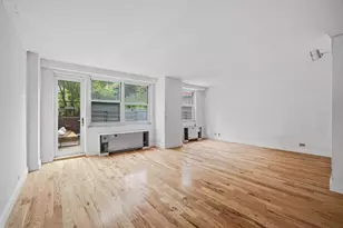 360 W 22nd St, New York City, NY 10011 - Photo 4